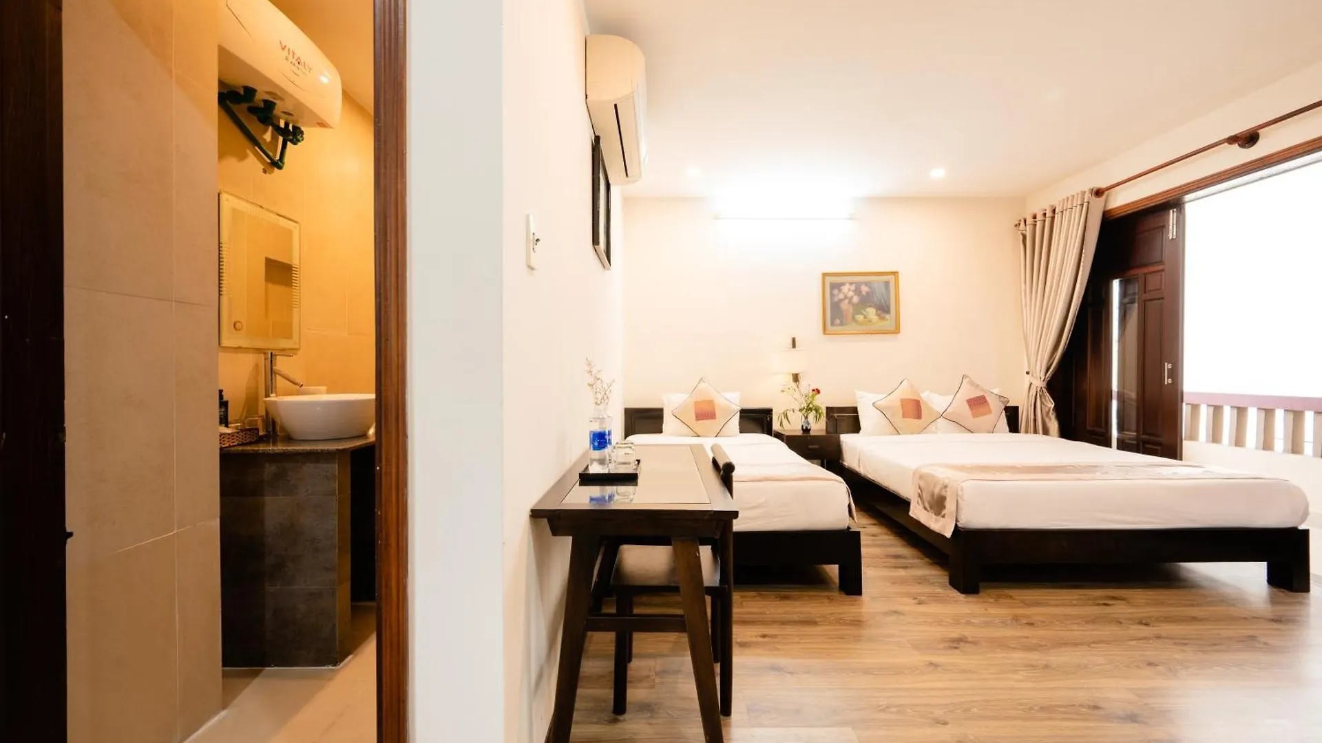 B'Lan Riverside Villa Хойан
