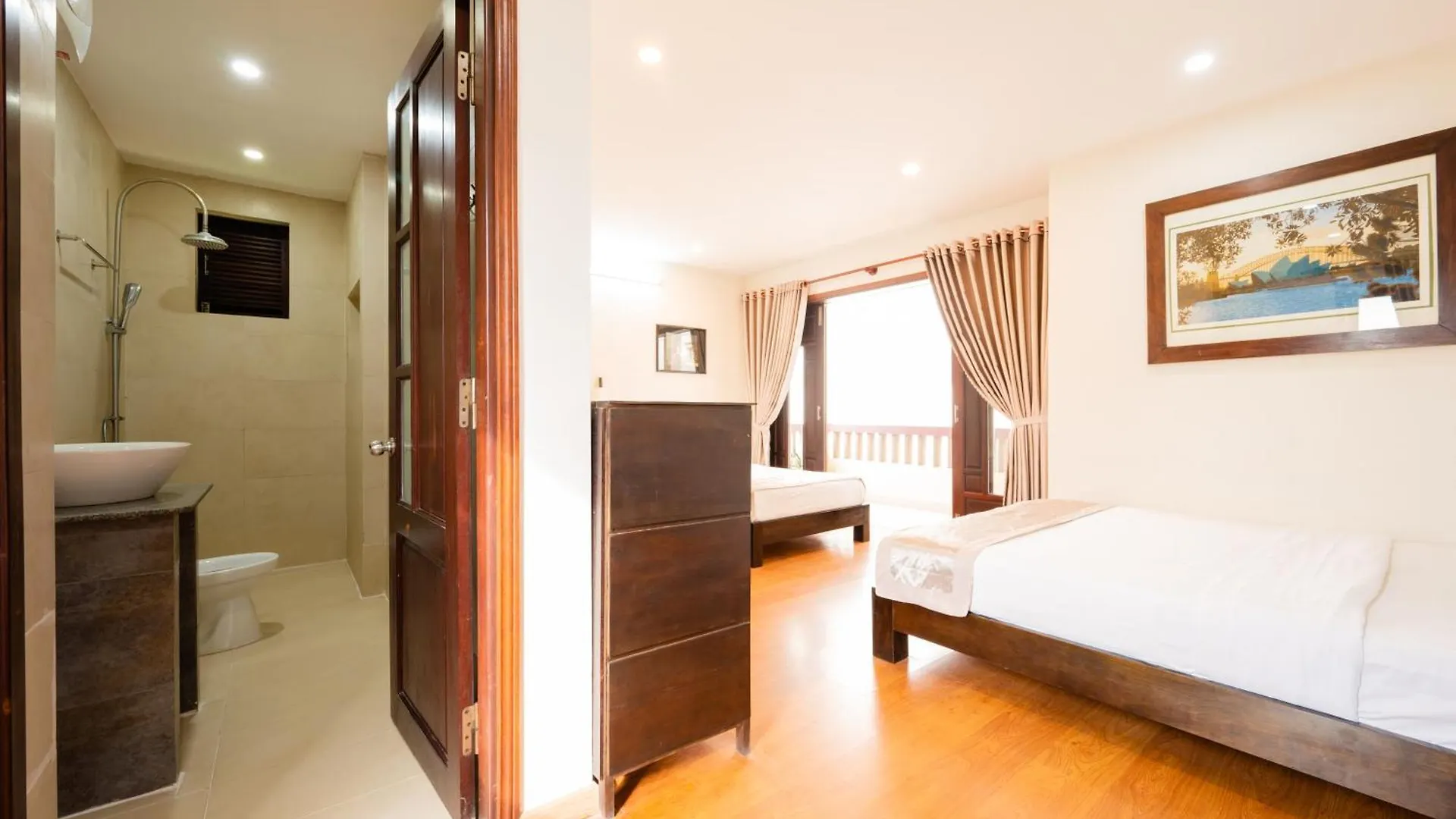 B'Lan Riverside Villa Хойан 3*,  Вьетнам